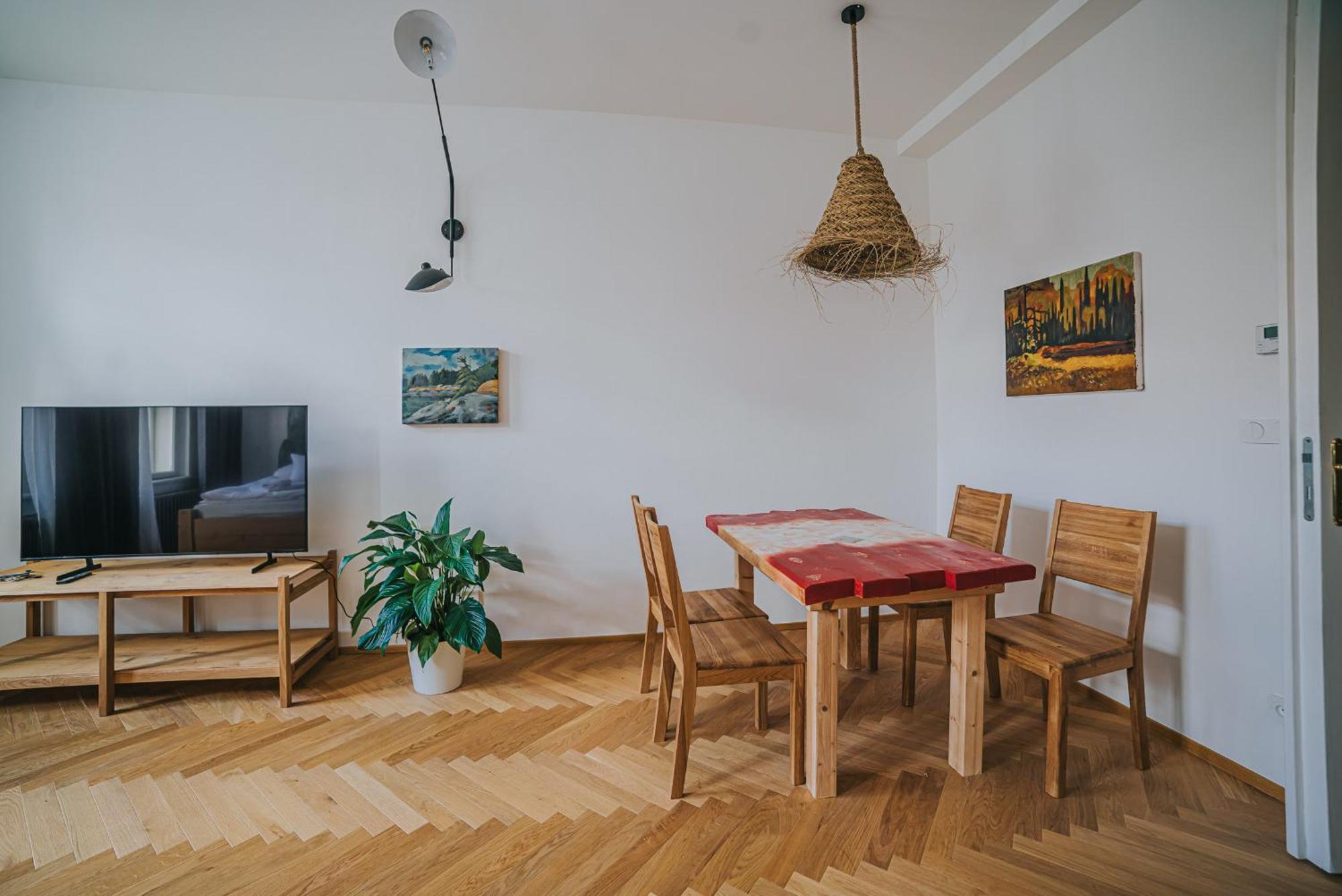 Bohemian Experience, Prague